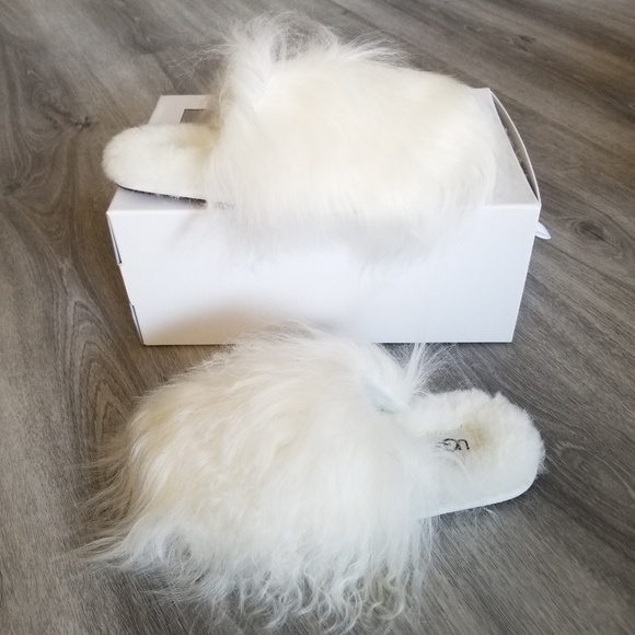 UGG Fluff Momma Mongolian Clog - Picture 3 of 7